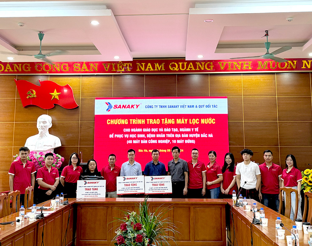 SANAKY VIETNAM Contributes More Than 700 Million Dong to Support People in Bac Ha District to Overcome Damage After YAGI Storm